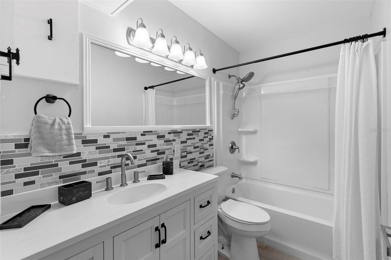 Image 28 of 65 For 3005 Garden Road