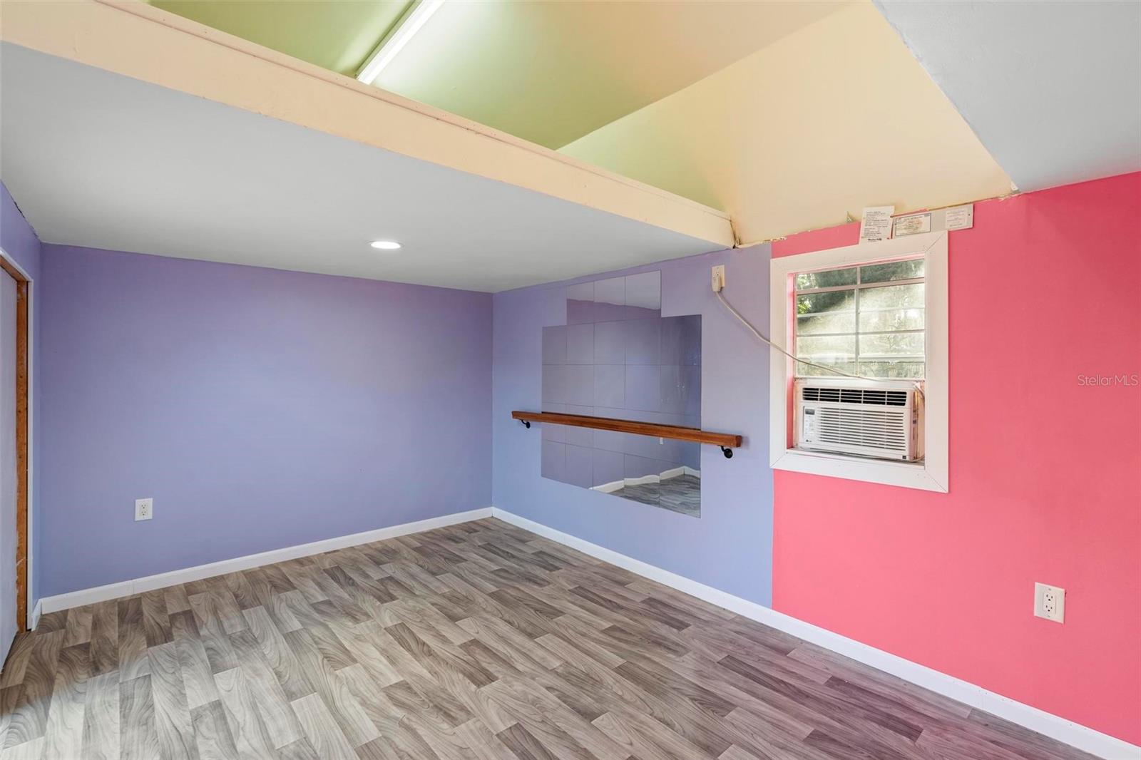 Image 34 of 65 For 3005 Garden Road