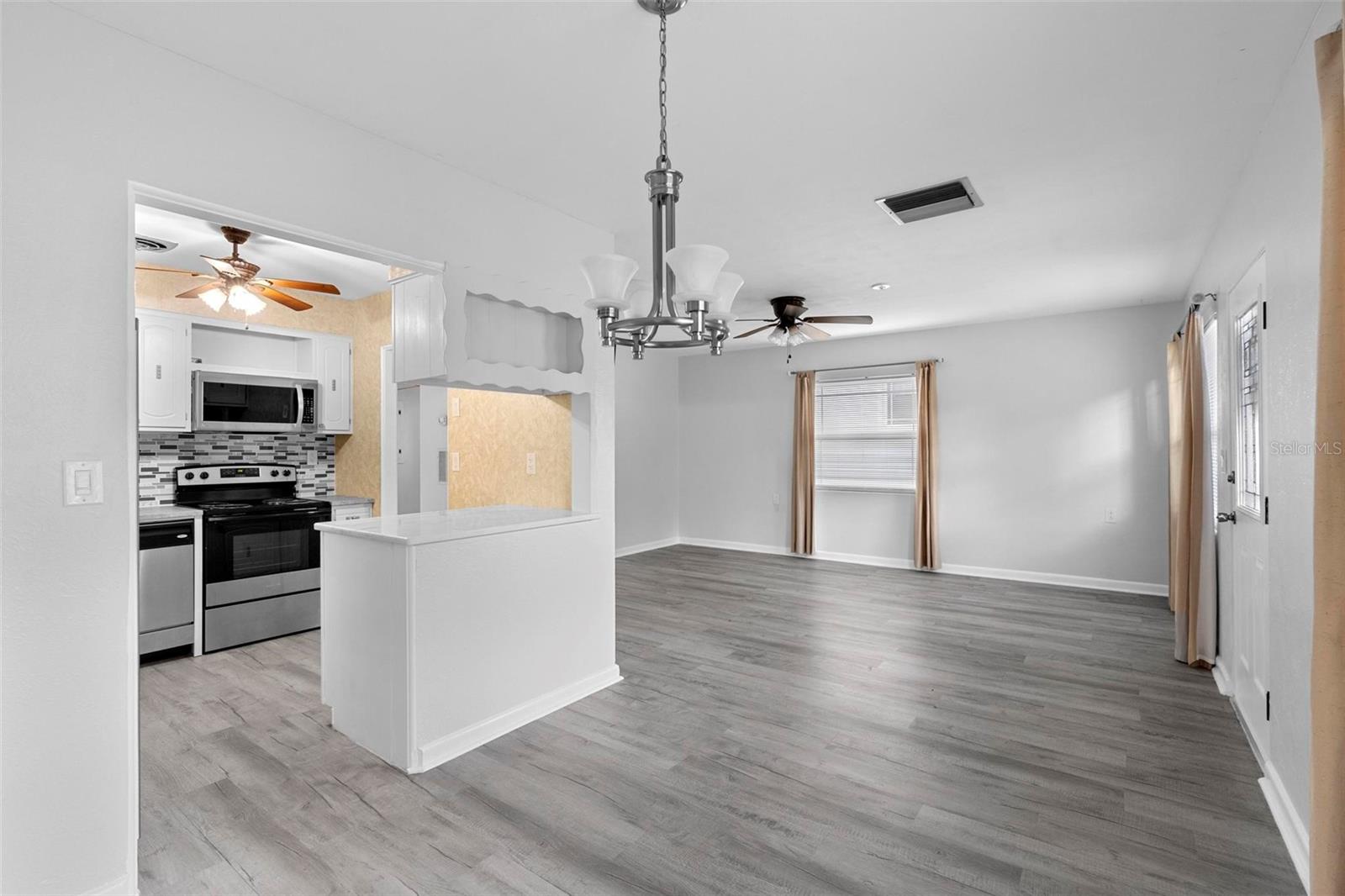 Image 9 of 65 For 3005 Garden Road