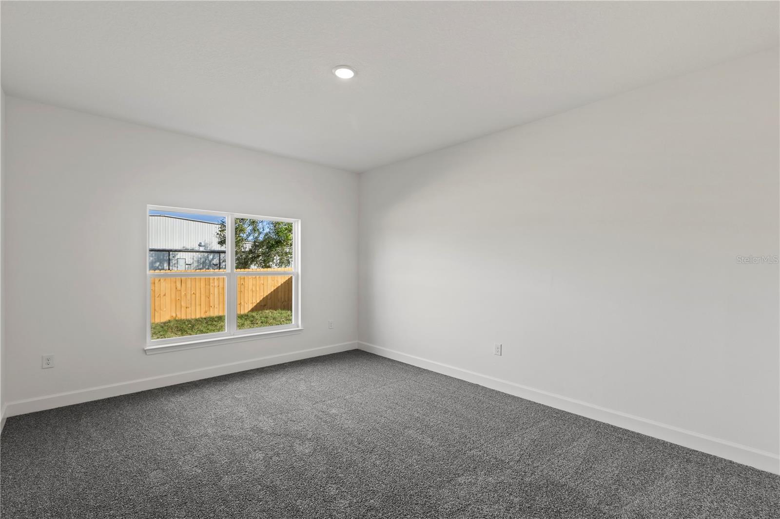 Image 22 of 28 For 810 24th Street