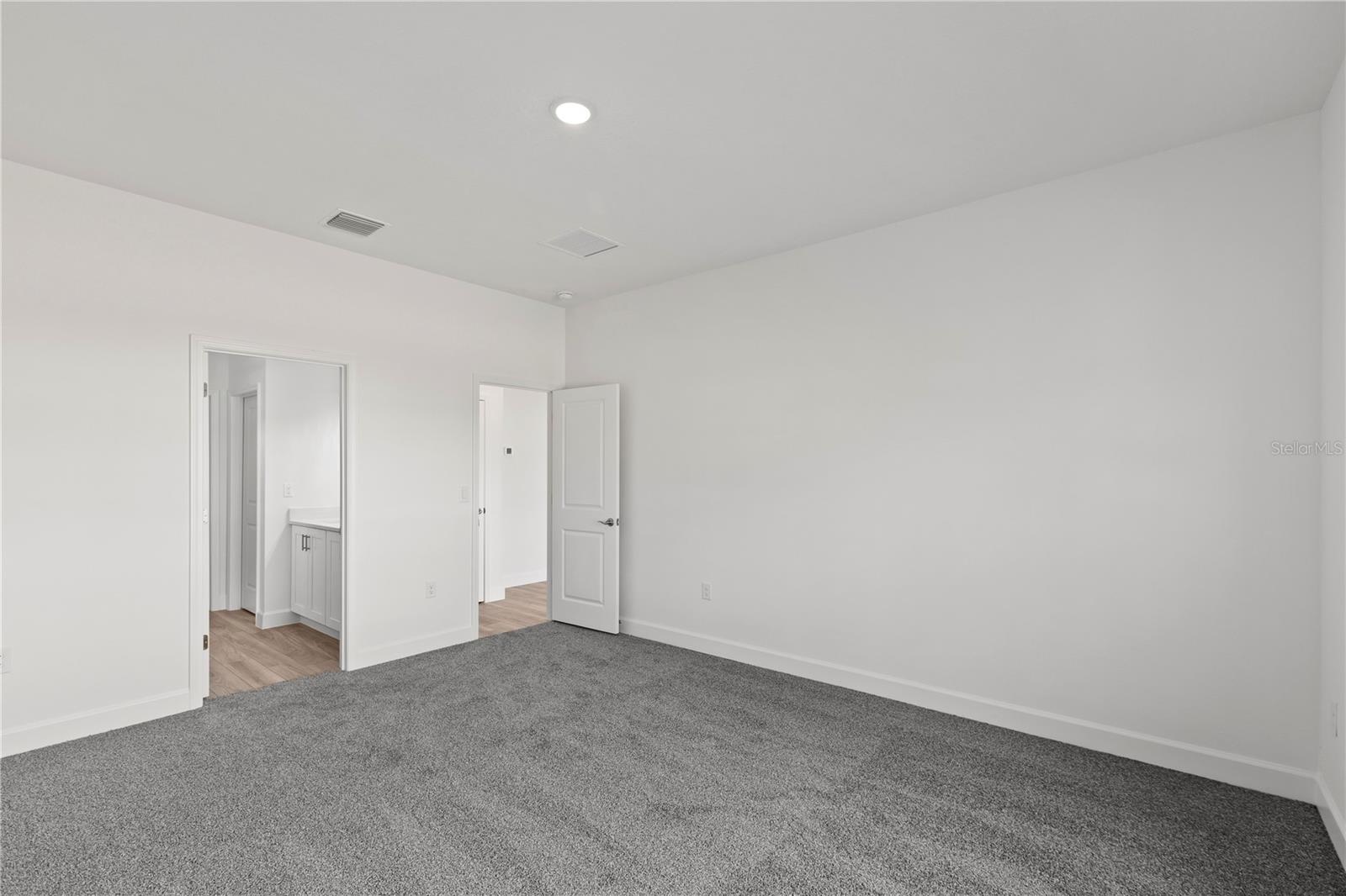 Image 23 of 28 For 810 24th Street