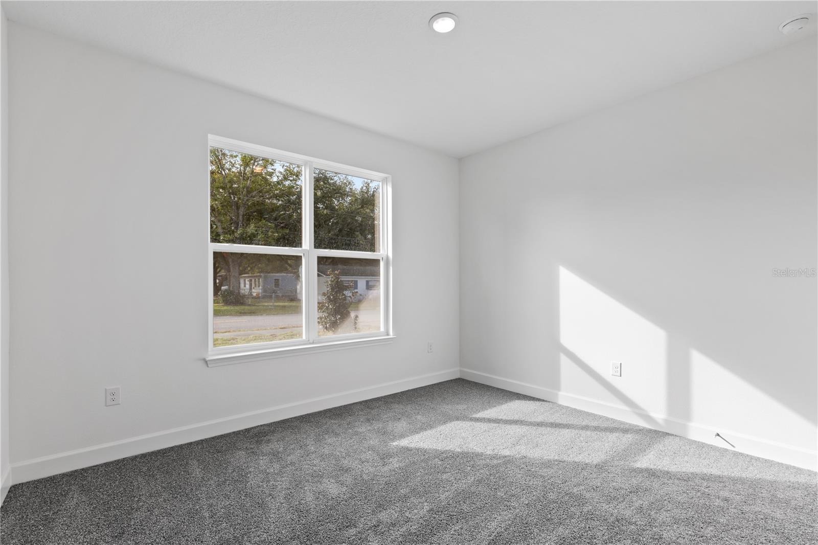 Image 6 of 28 For 810 24th Street