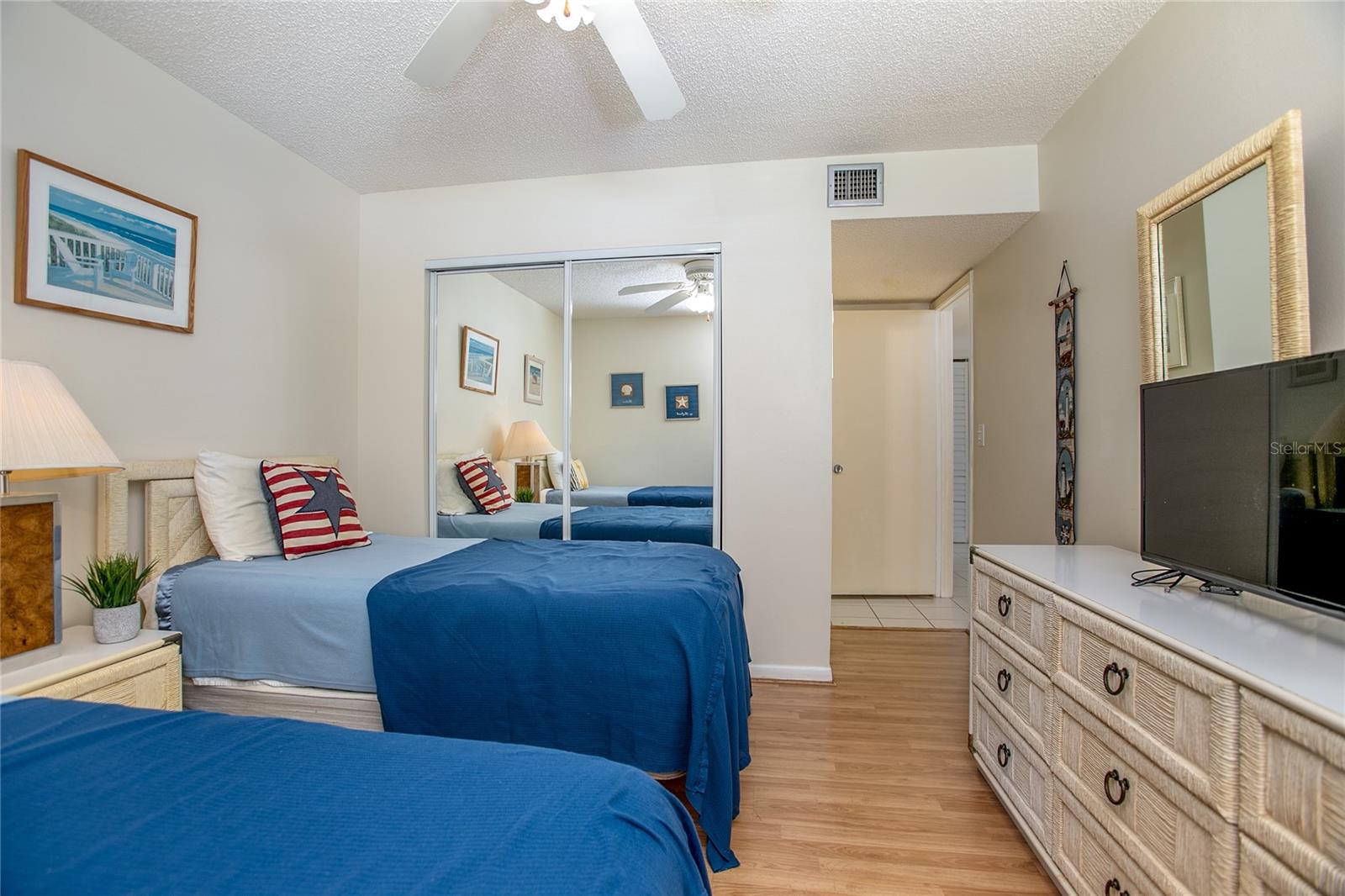 Image 12 of 25 For 120 Hibiscus Woods Court 2a