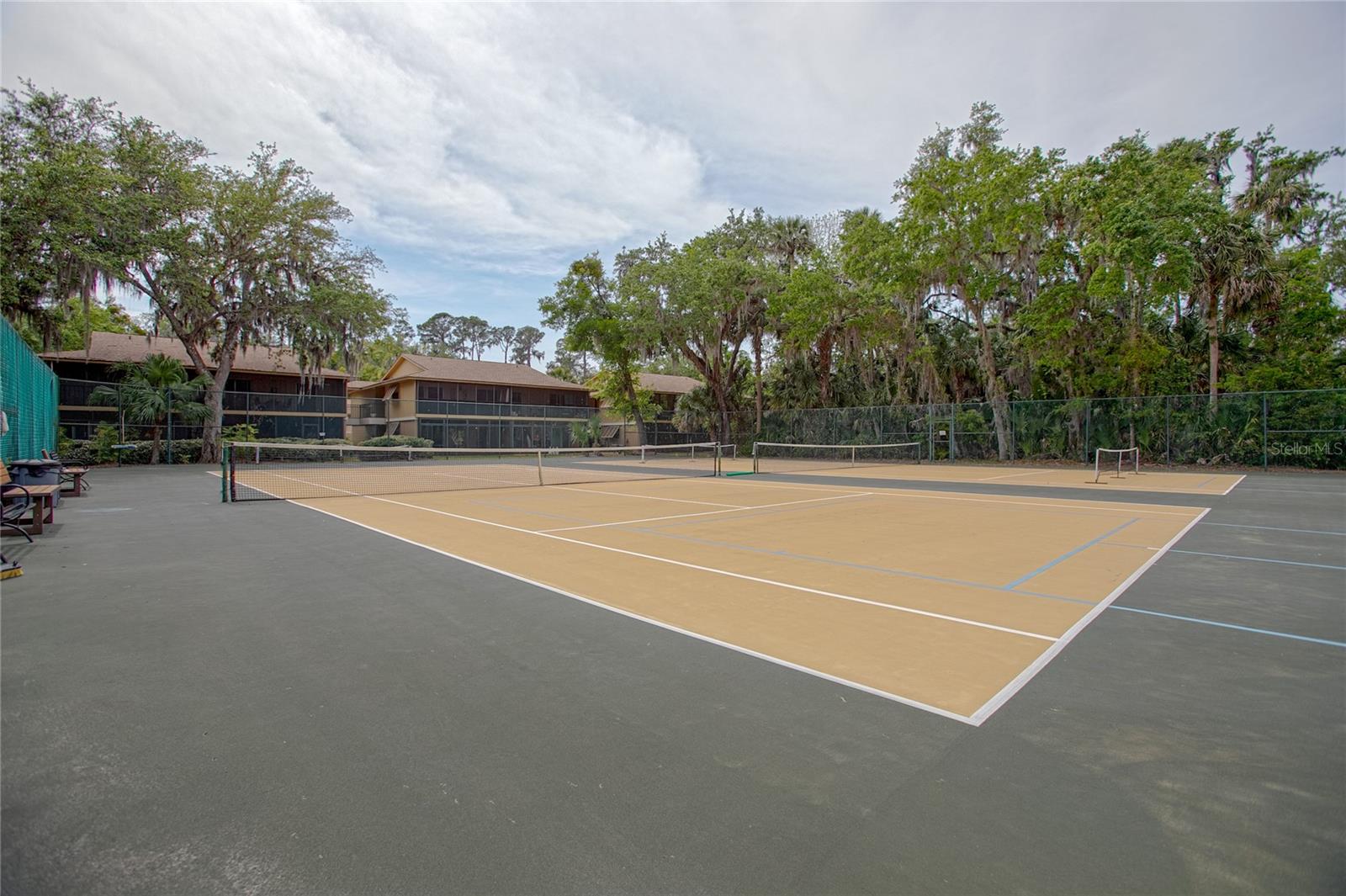 Image 21 of 25 For 120 Hibiscus Woods Court 2a