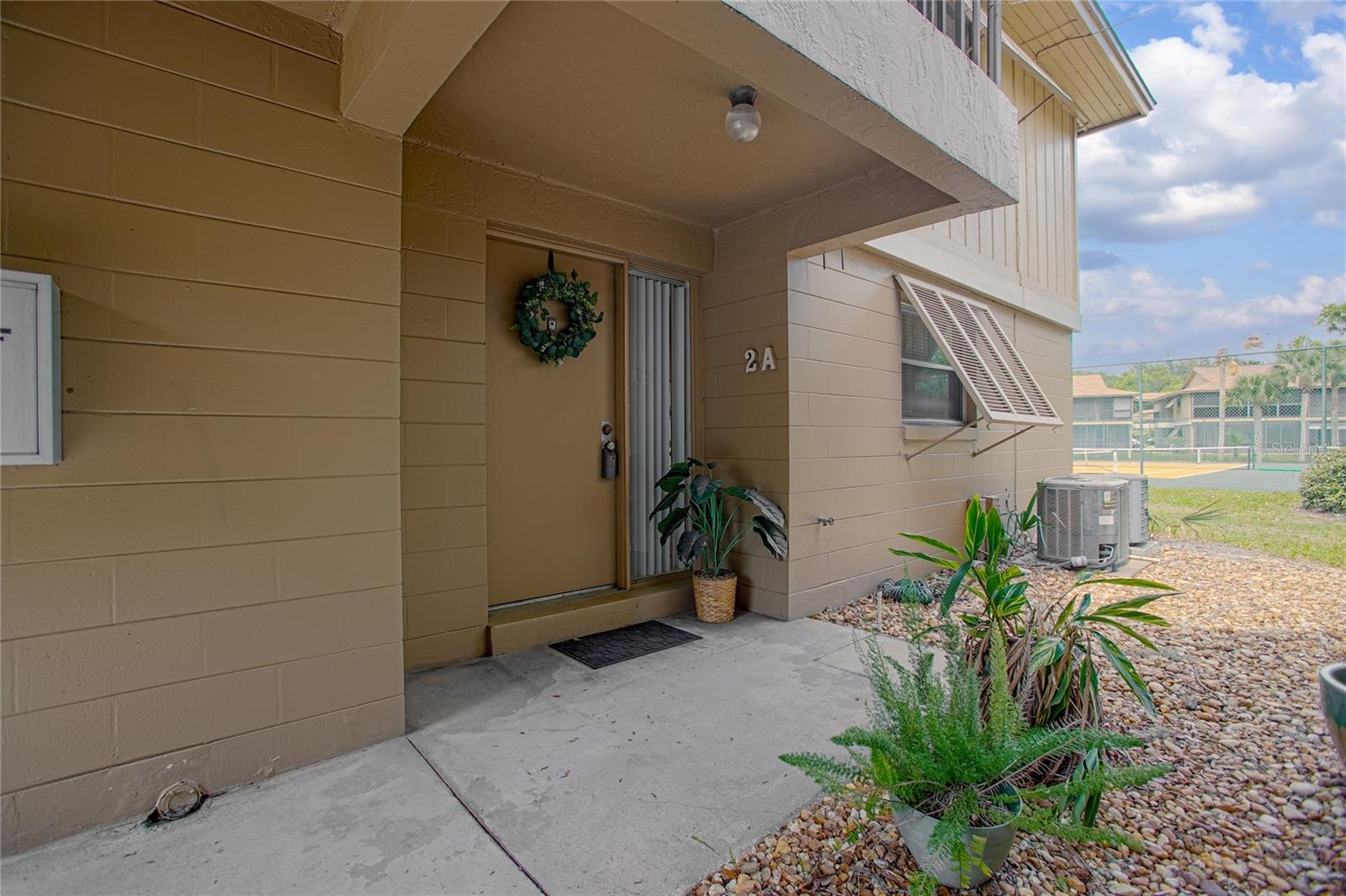 Image 3 of 25 For 120 Hibiscus Woods Court 2a