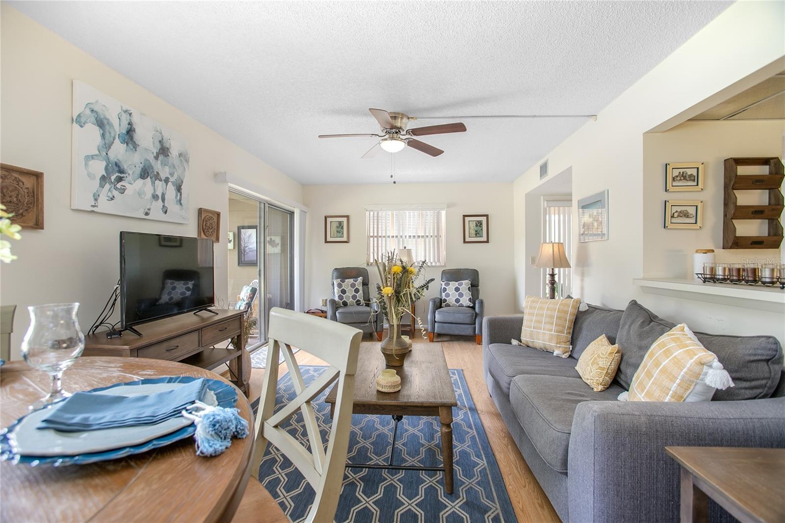 Image 5 of 25 For 120 Hibiscus Woods Court 2a