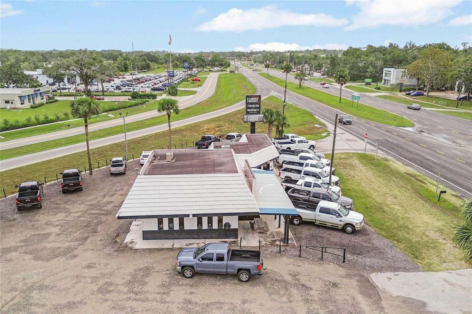 Image 11 of 17 For 3000 Woodland Boulevard