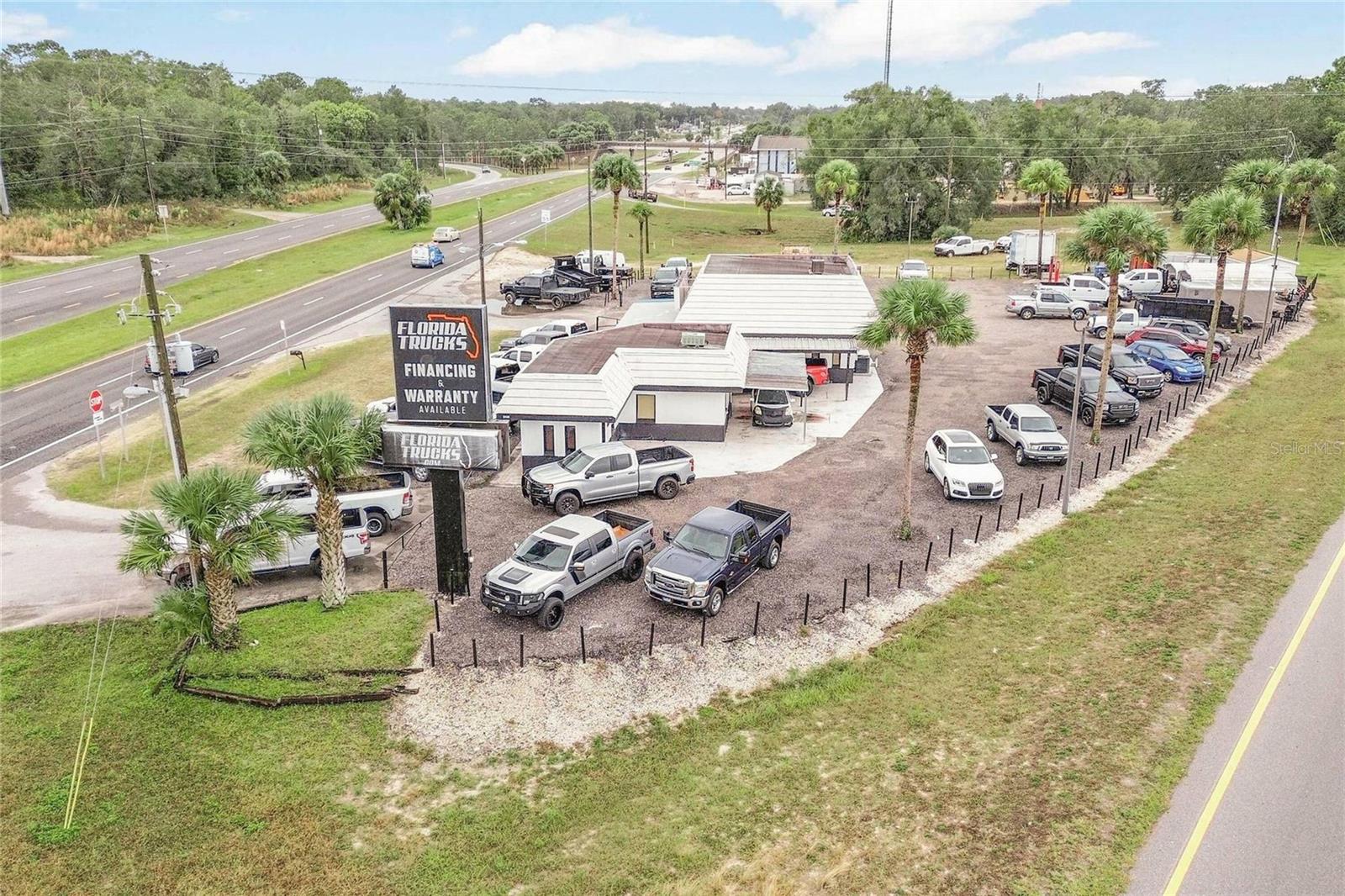 Image 9 of 17 For 3000 Woodland Boulevard