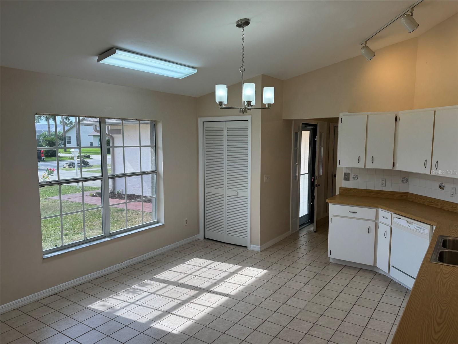 Image 10 of 13 For 4589 Alder Drive