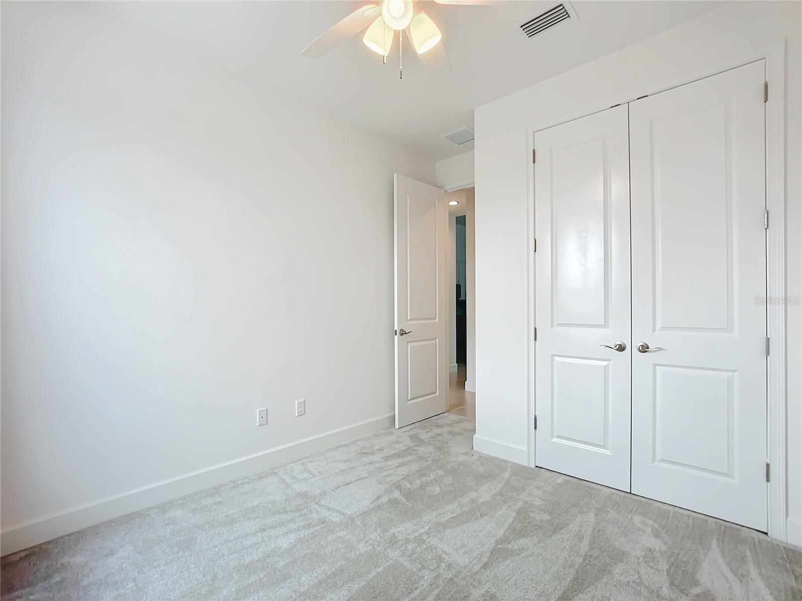 Image 20 of 31 For 234 Mosaic Boulevard