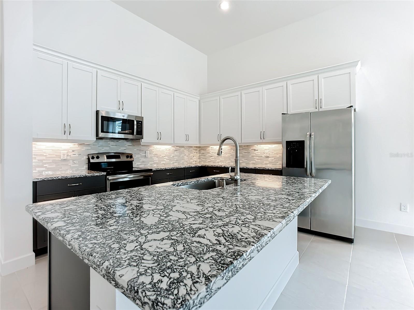 Image 4 of 31 For 234 Mosaic Boulevard
