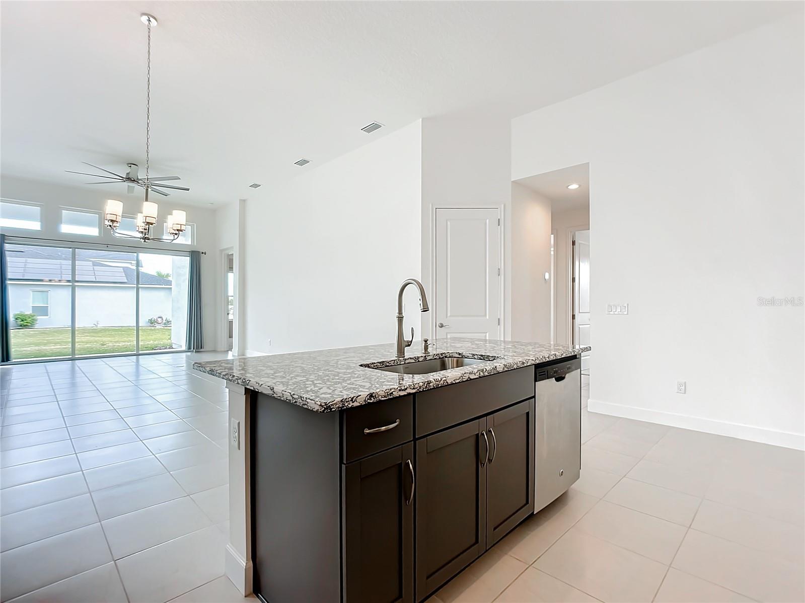 Image 6 of 31 For 234 Mosaic Boulevard