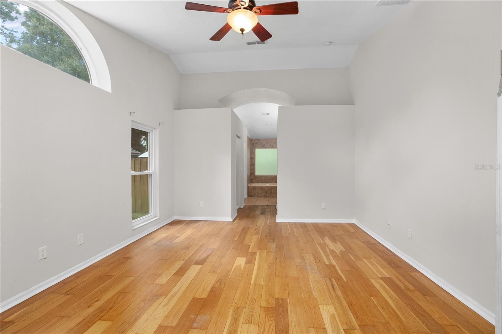 Image 16 of 32 For 1439 Bent Oaks Boulevard