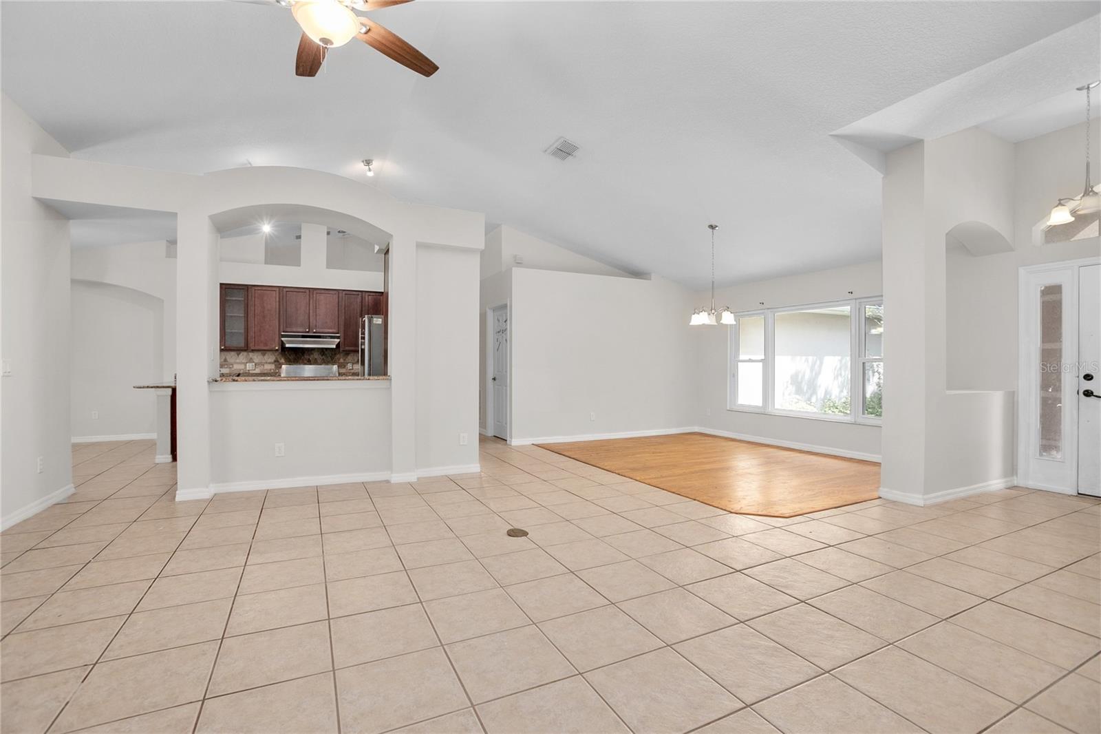 Image 8 of 32 For 1439 Bent Oaks Boulevard