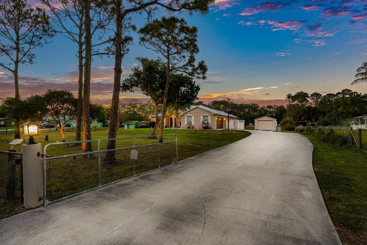 Image 41 of 60 For 12405 182nd Road N