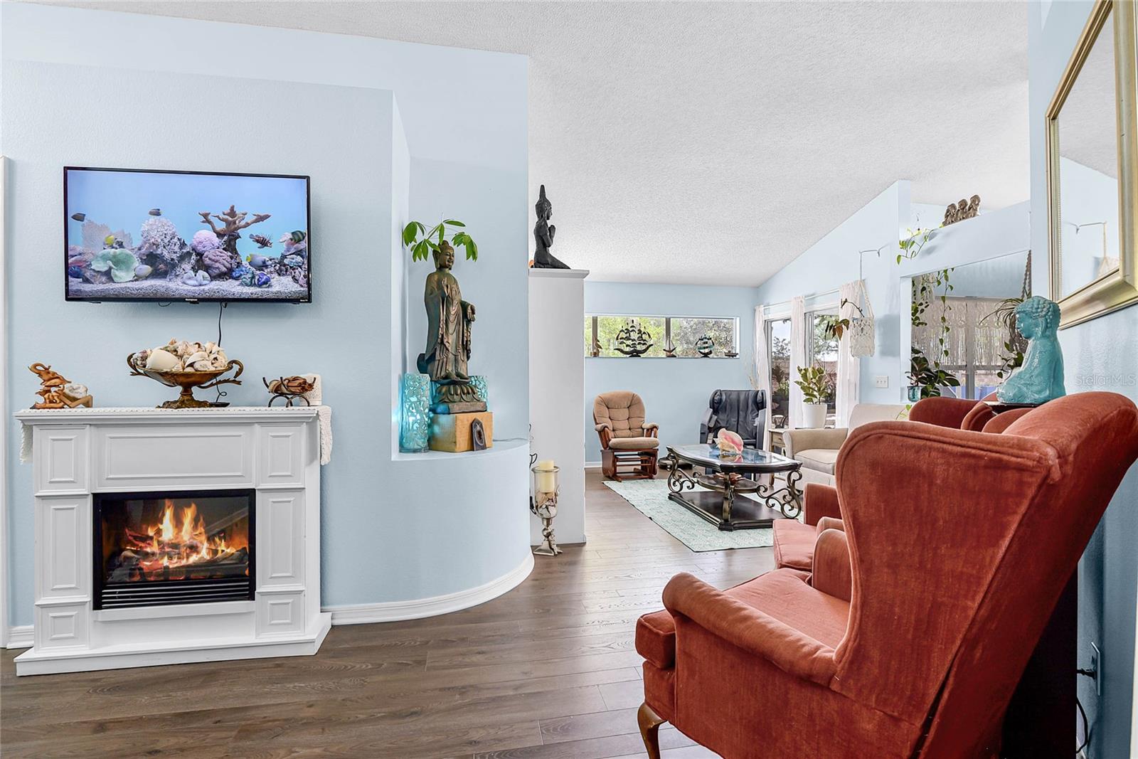 Image 12 of 47 For 13944 Huntwick Drive