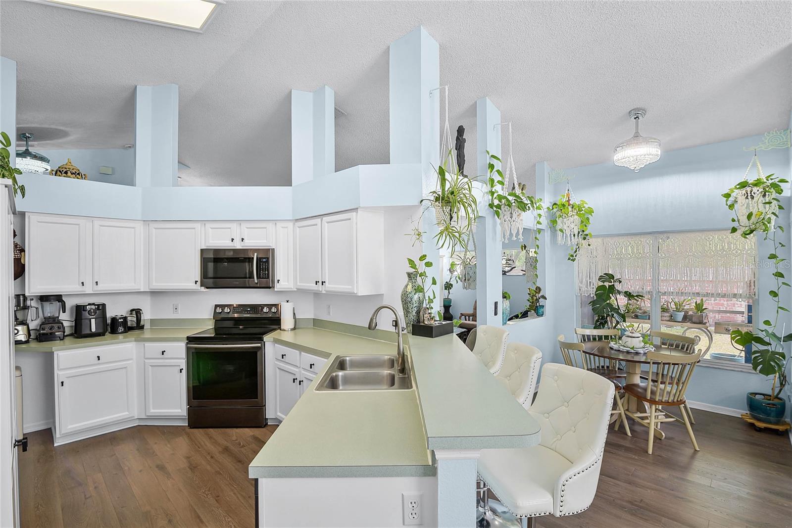 Image 20 of 47 For 13944 Huntwick Drive