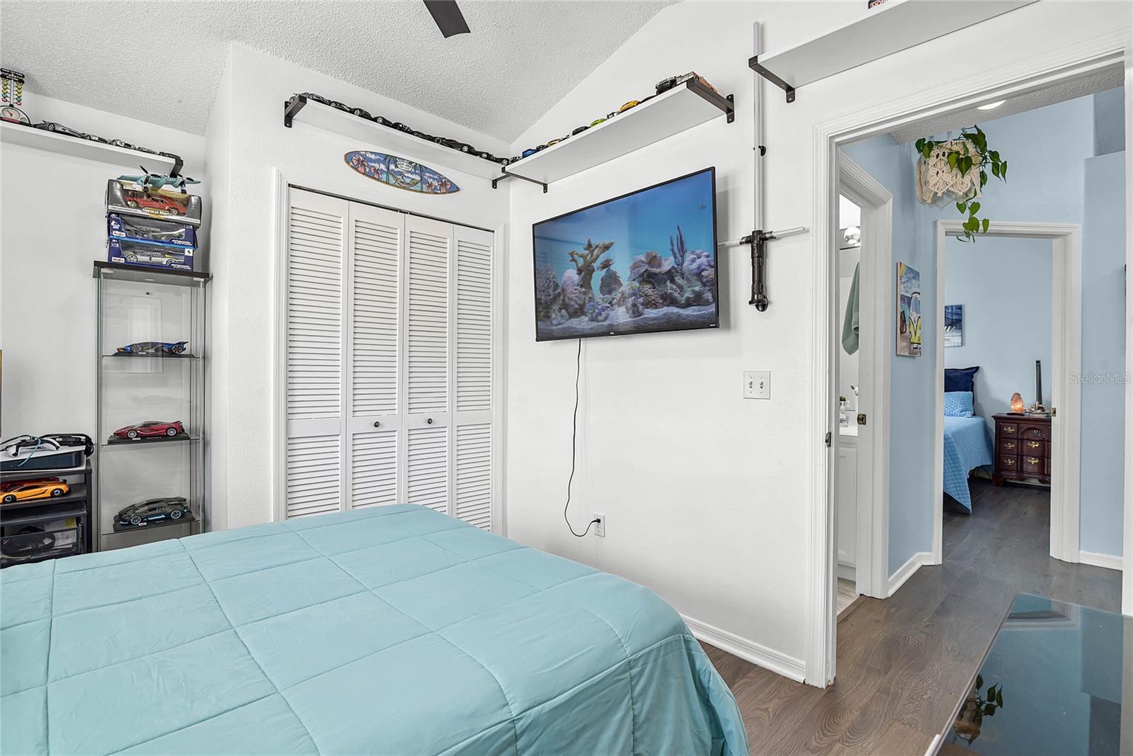 Image 23 of 47 For 13944 Huntwick Drive