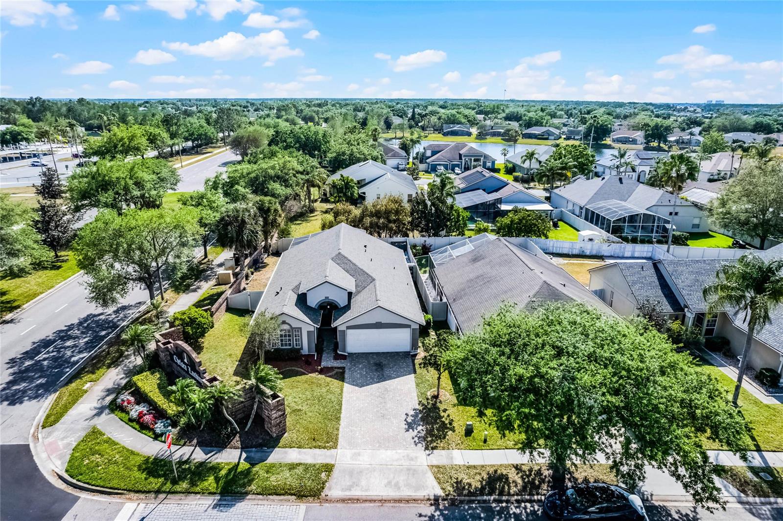 Image 7 of 47 For 13944 Huntwick Drive
