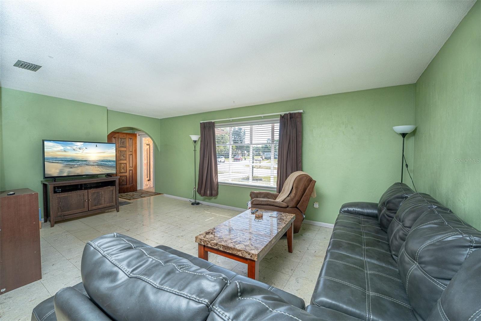 Image 11 of 29 For 291 Sagewood Drive