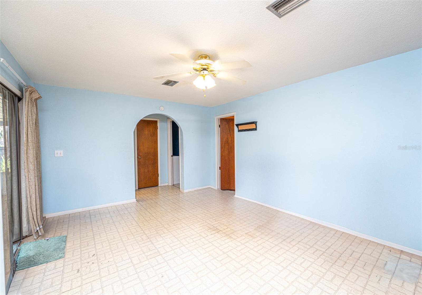 Image 19 of 29 For 291 Sagewood Drive