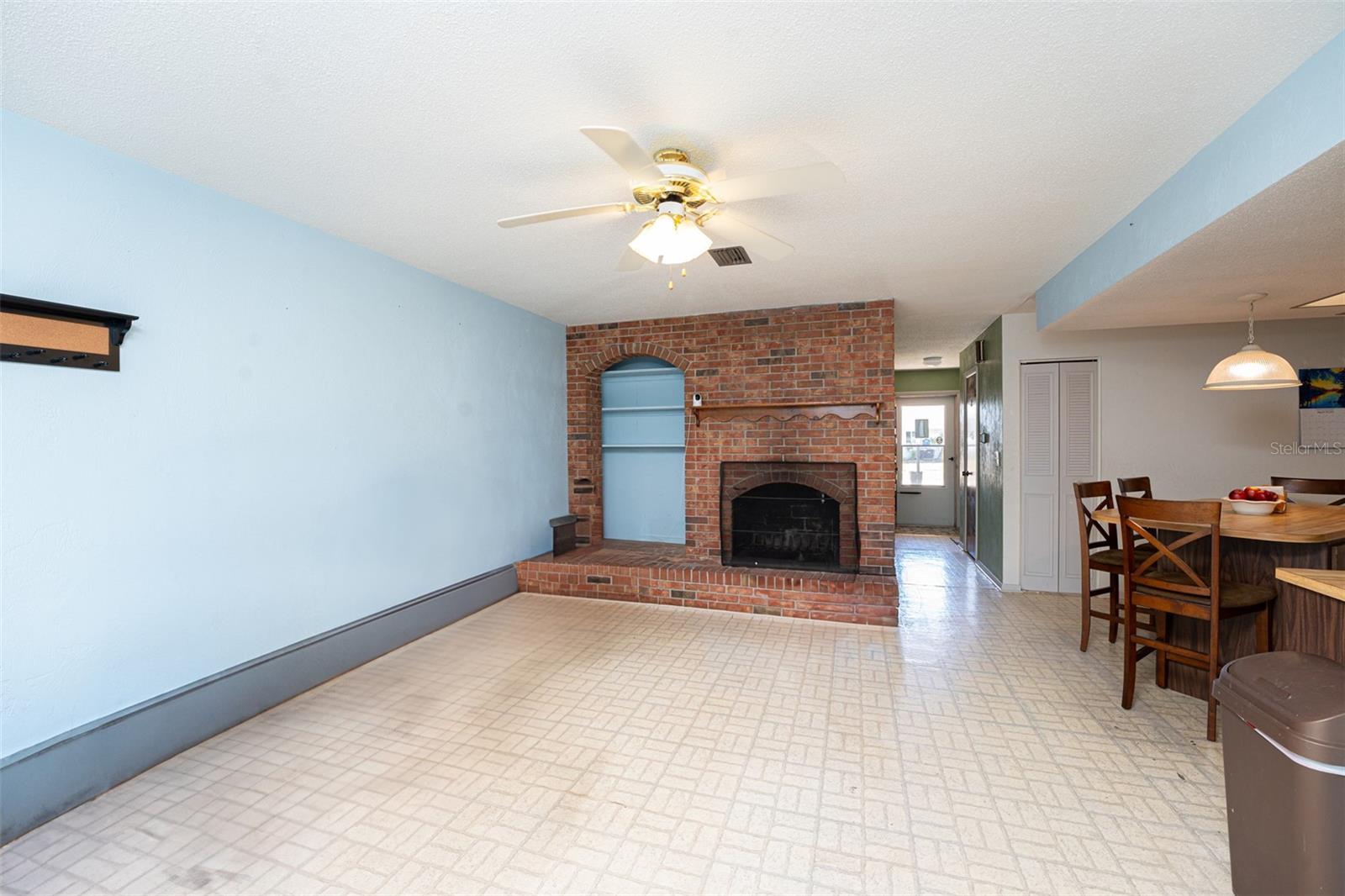 Image 9 of 29 For 291 Sagewood Drive