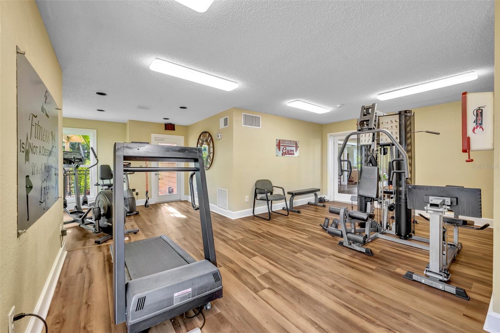 Image 29 of 45 For 1401 Palmetto Avenue 300
