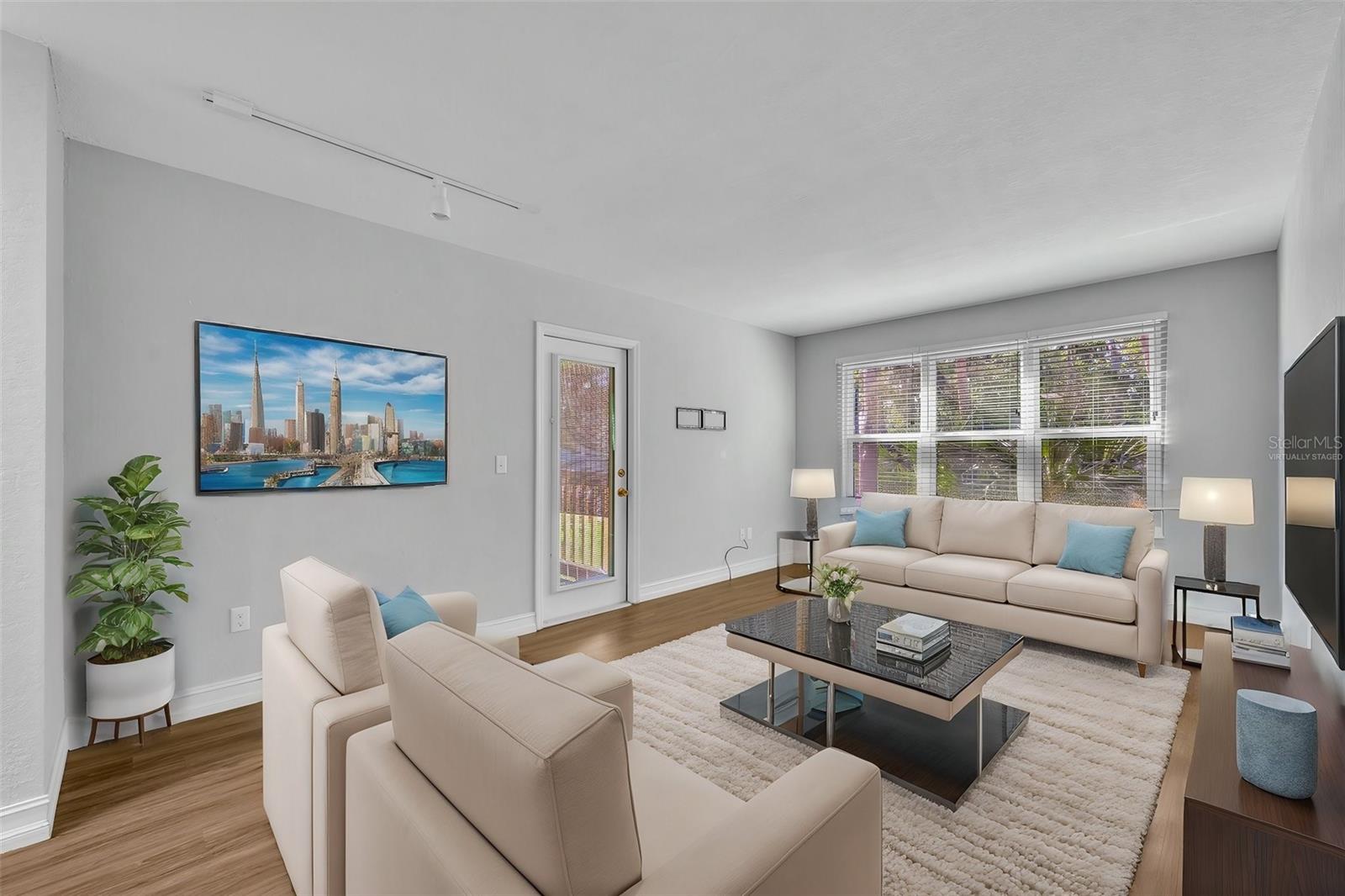 Image 6 of 45 For 1401 Palmetto Avenue 300