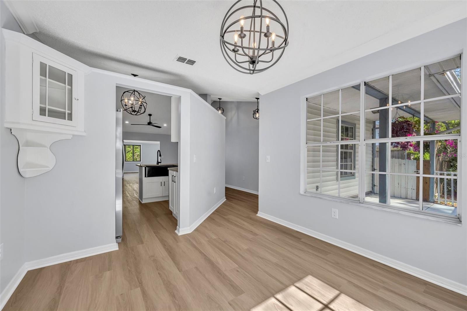 Image 13 of 28 For 717 Ridgewood Avenue