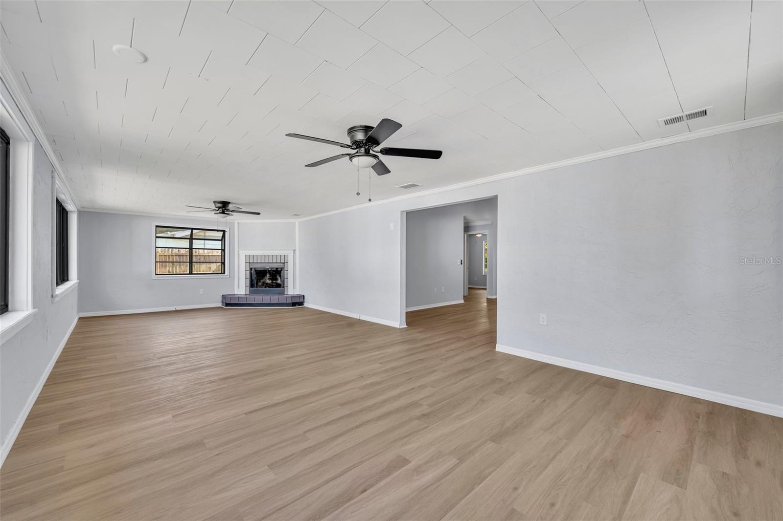 Image 15 of 28 For 717 Ridgewood Avenue