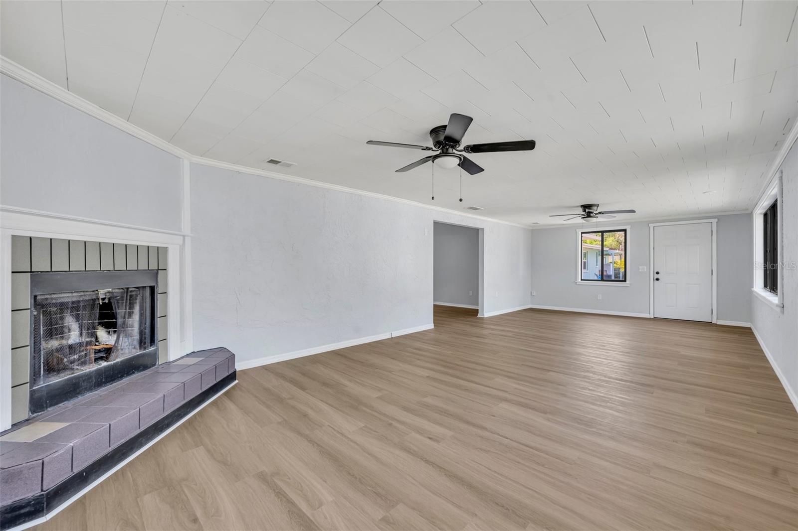 Image 16 of 28 For 717 Ridgewood Avenue