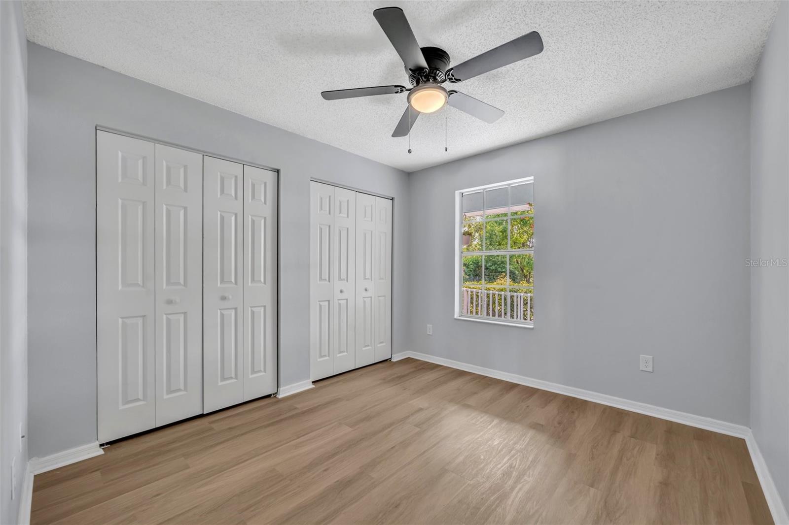 Image 21 of 28 For 717 Ridgewood Avenue