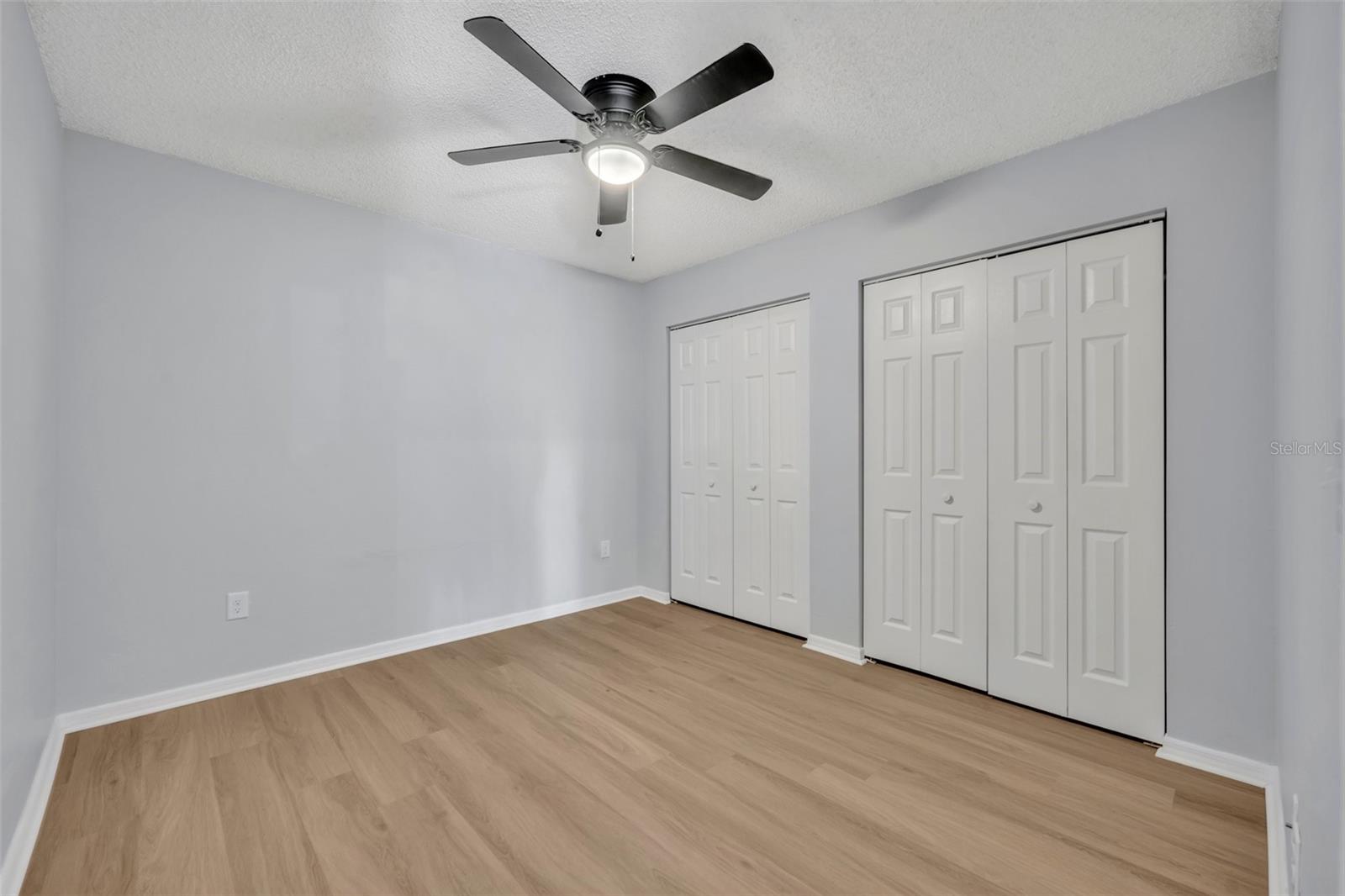 Image 22 of 28 For 717 Ridgewood Avenue