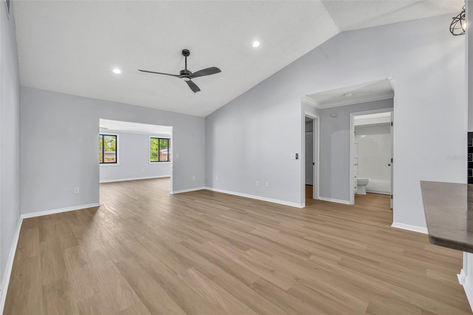 Image 6 of 28 For 717 Ridgewood Avenue
