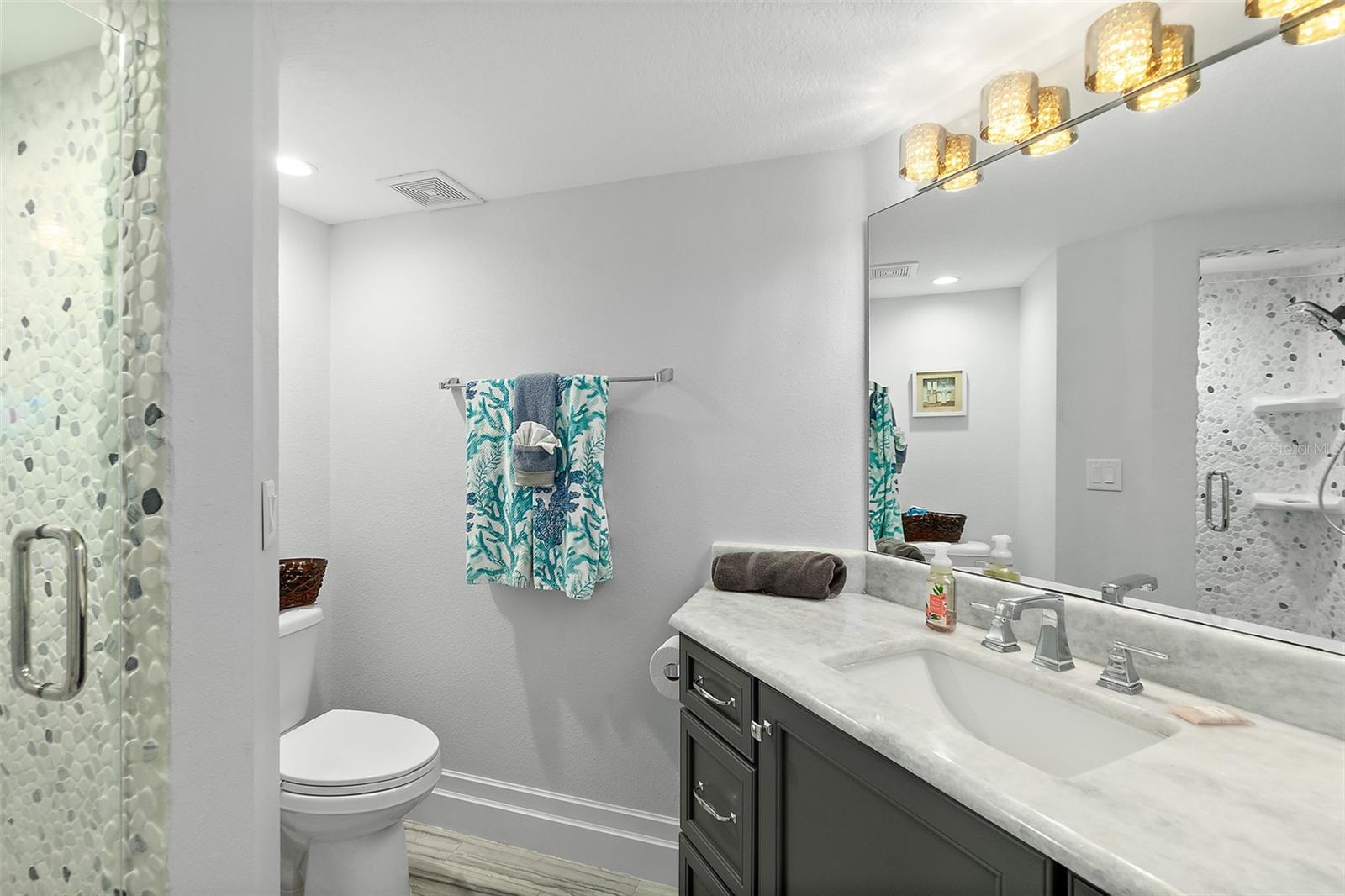 Image 21 of 33 For 5207 Atlantic Avenue 723