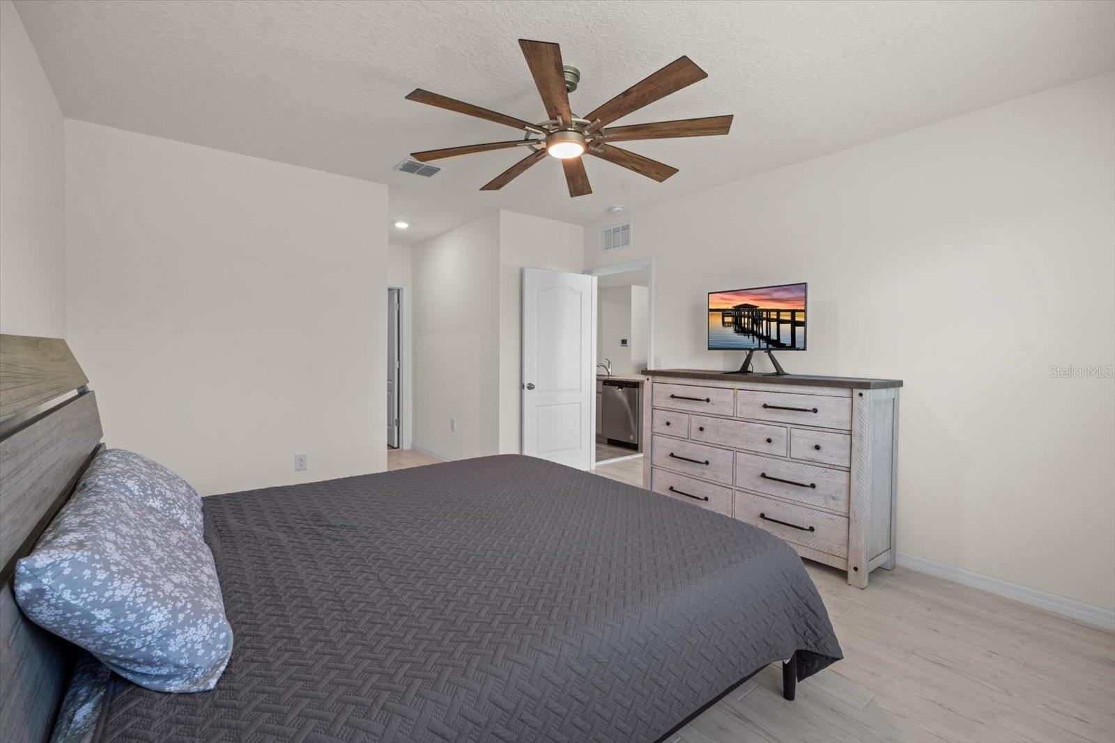 Image 15 of 29 For 2686 Neverland Drive
