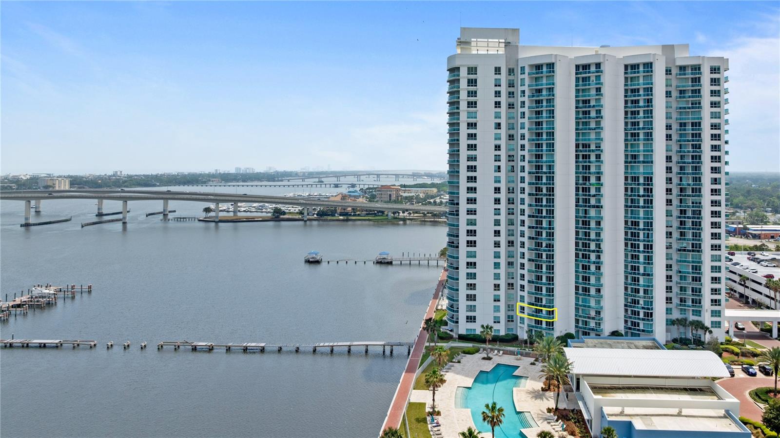 Image 2 of 45 For 241 Riverside Drive 304
