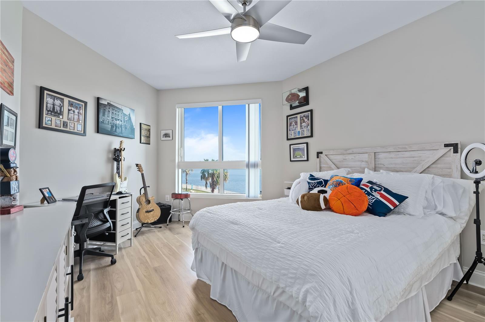 Image 25 of 45 For 241 Riverside Drive 304