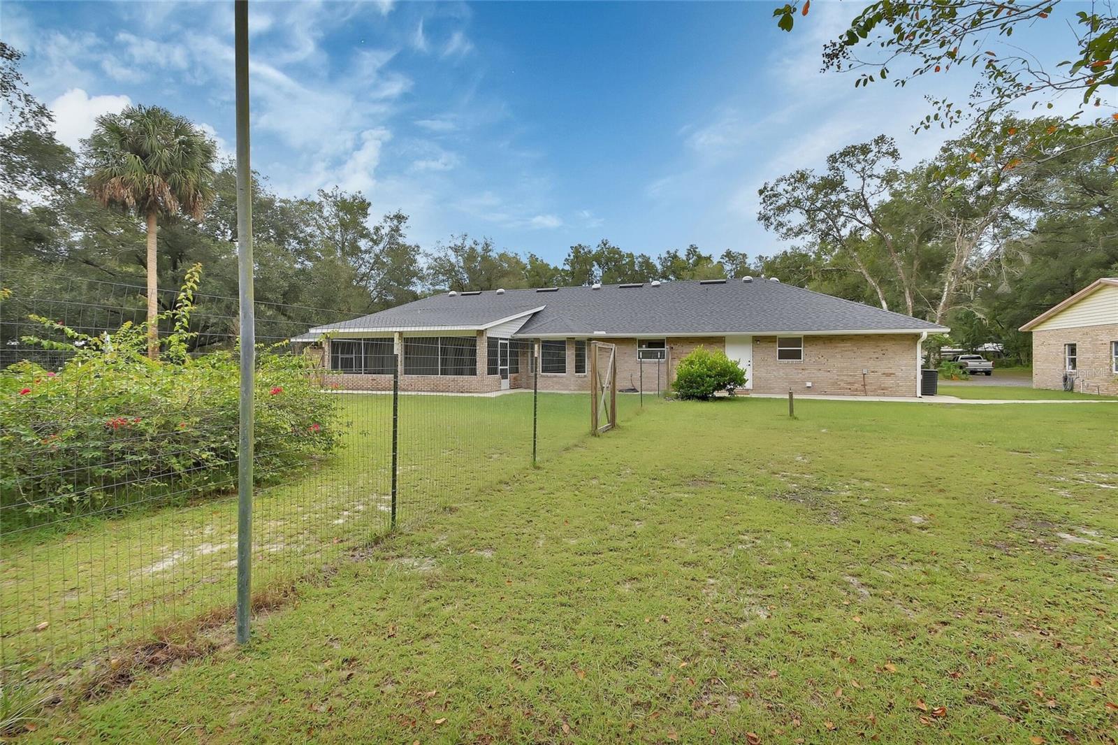 Image 54 of 67 For 2053 Bond Road