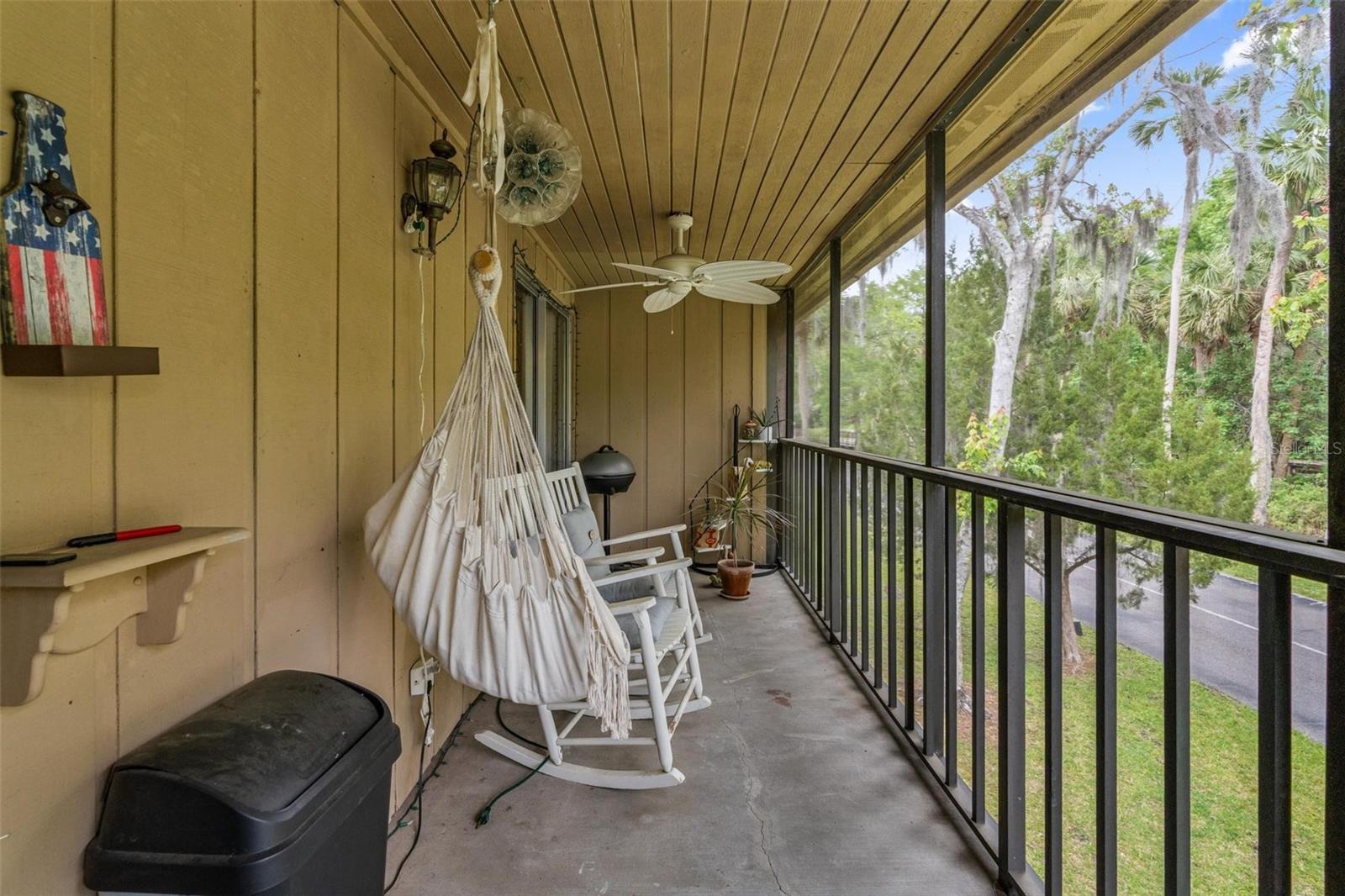 Image 19 of 36 For 140 Orchid Woods Court 14b