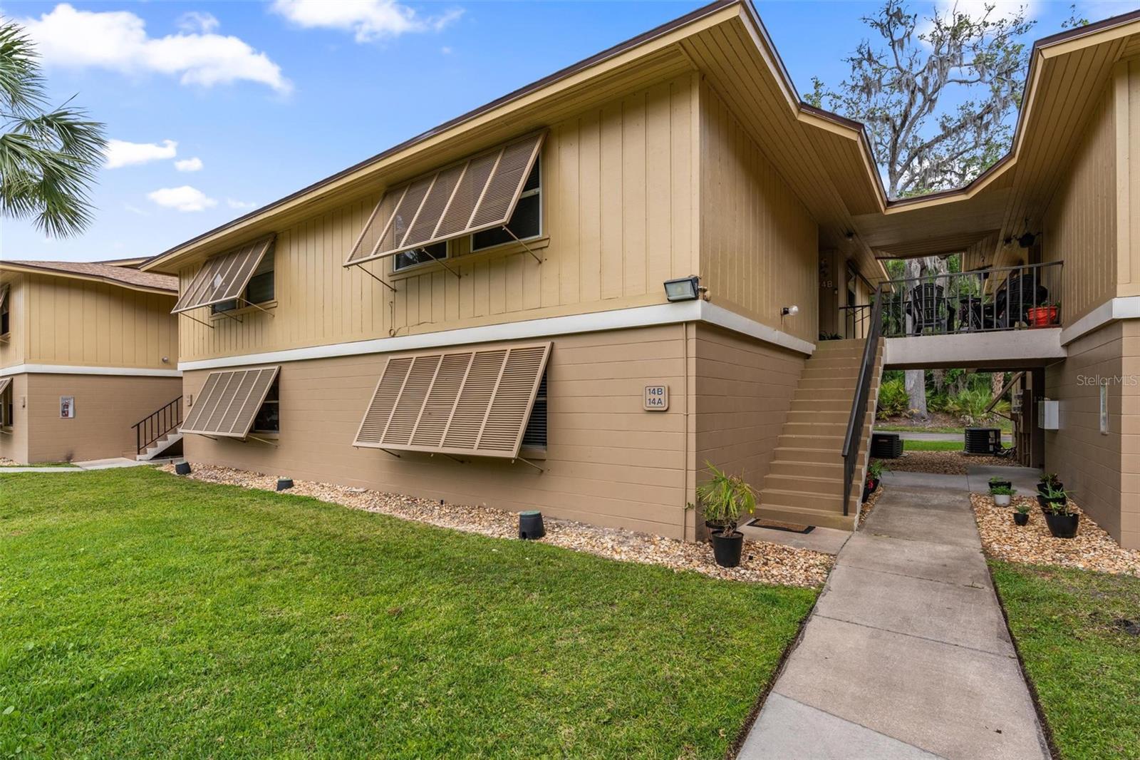 Image 25 of 36 For 140 Orchid Woods Court 14b