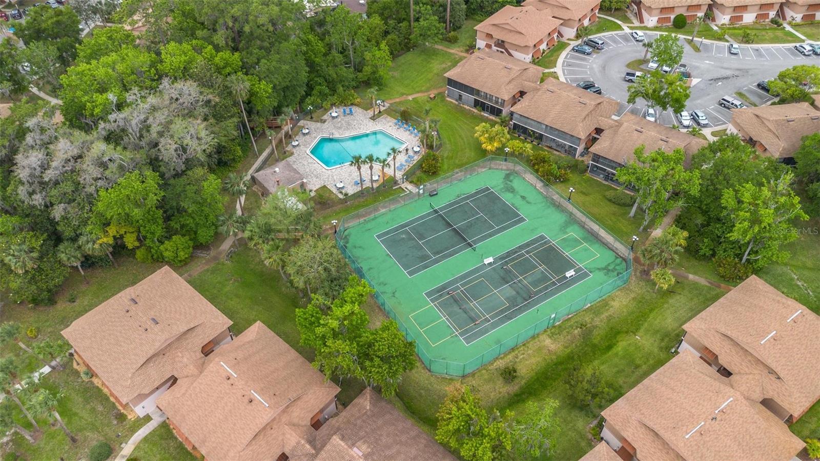 Image 33 of 36 For 140 Orchid Woods Court 14b