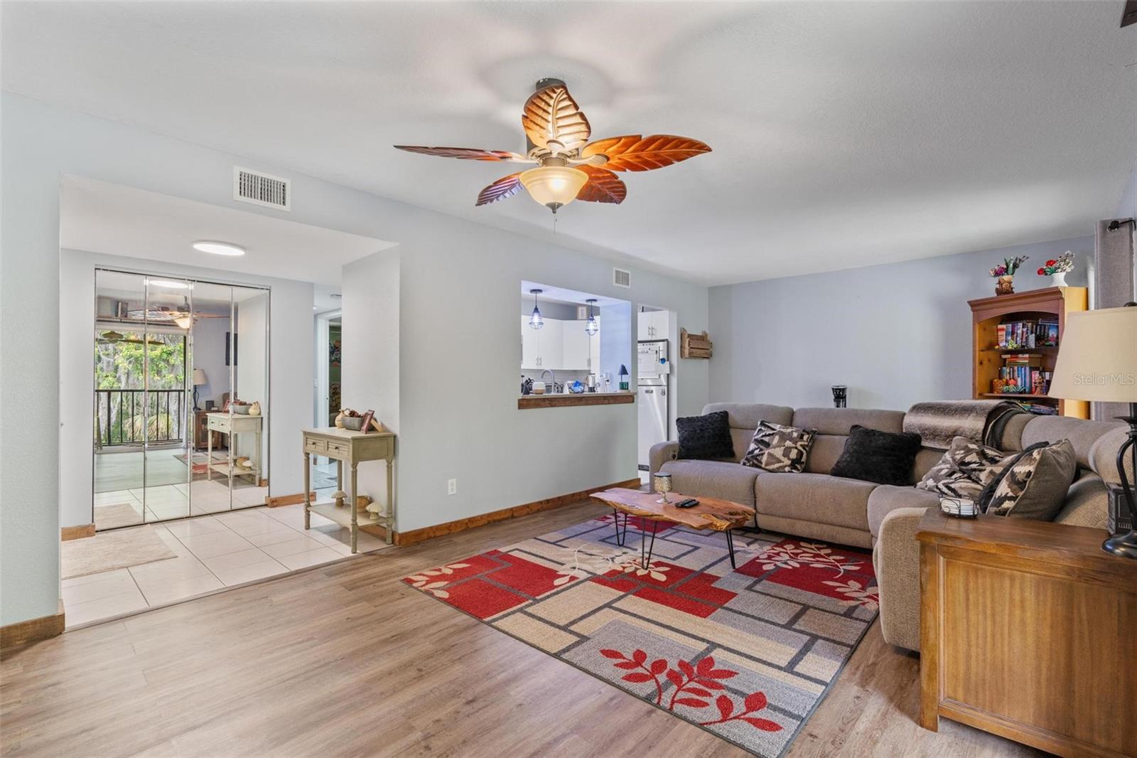 Image 6 of 36 For 140 Orchid Woods Court 14b