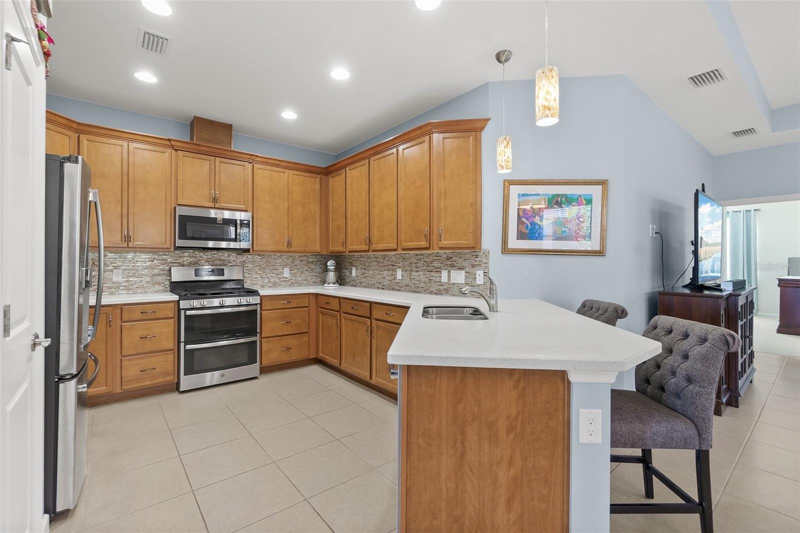 Image 12 of 50 For 262 Coral Reef Way