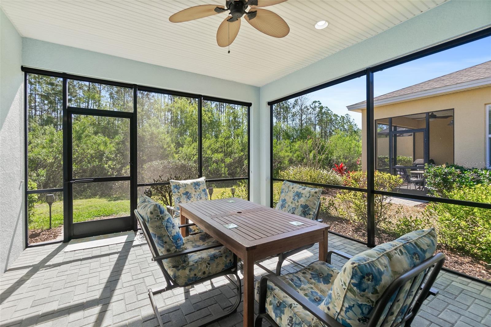 Image 4 of 50 For 262 Coral Reef Way