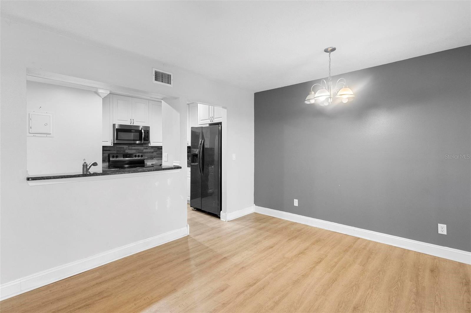 Image 4 of 22 For 110 Cypress Woods Court 2b
