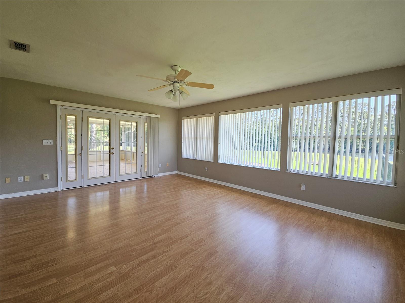 Image 10 of 22 For 6182 Knotty Pine Court