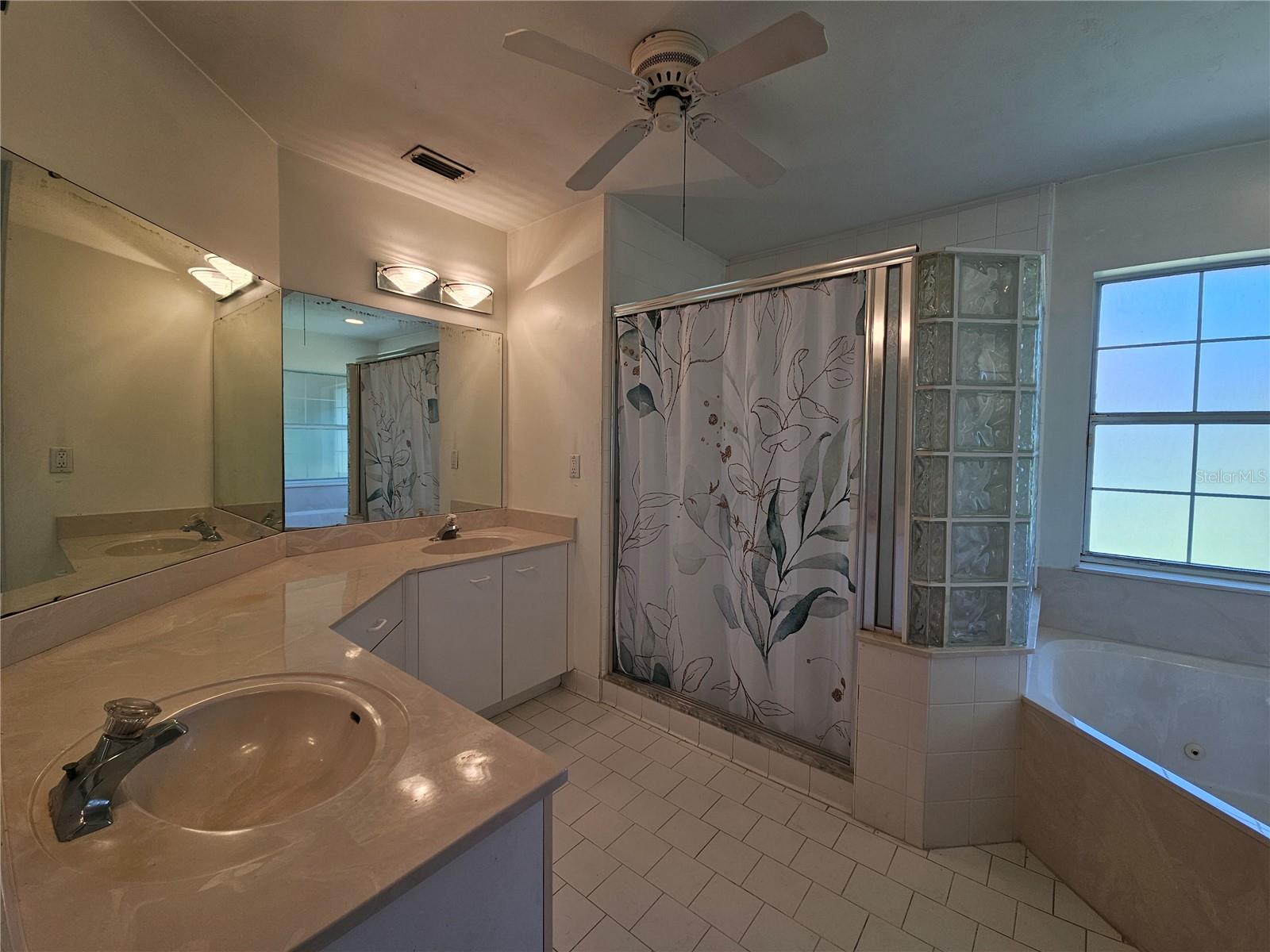 Image 12 of 22 For 6182 Knotty Pine Court