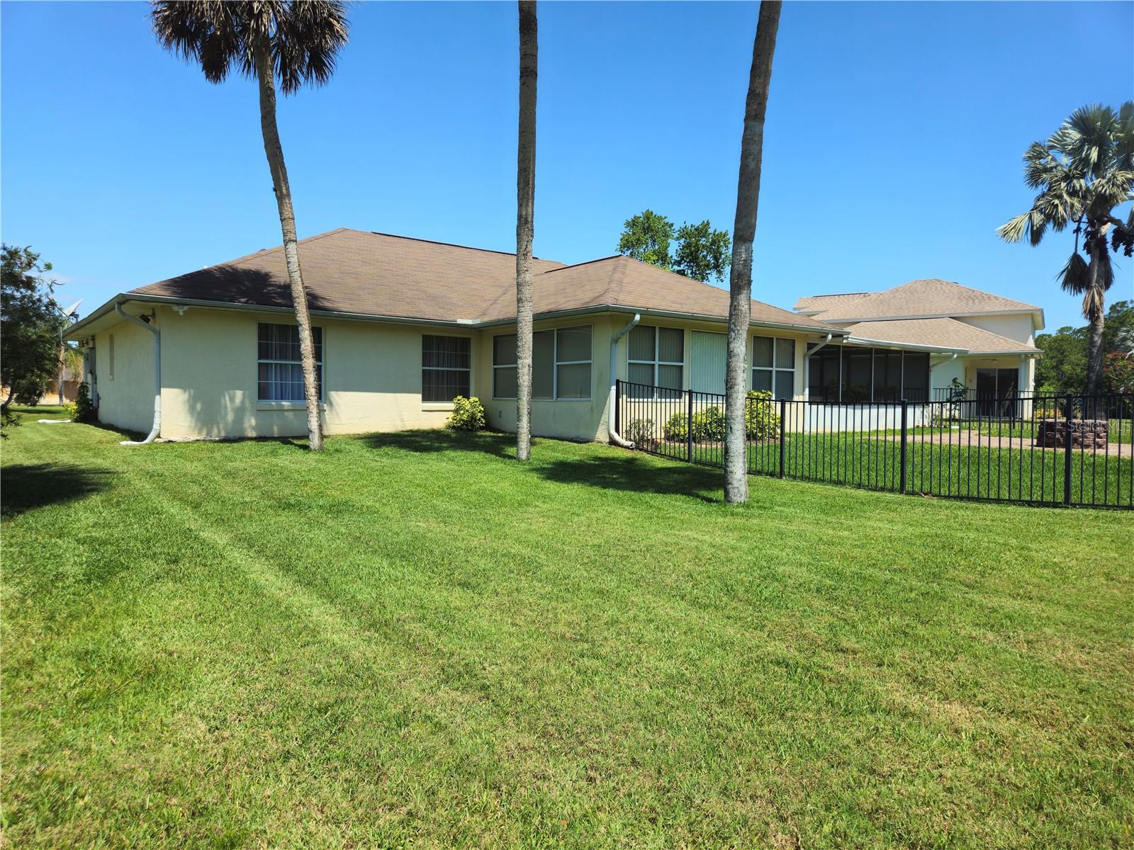 Image 3 of 22 For 6182 Knotty Pine Court