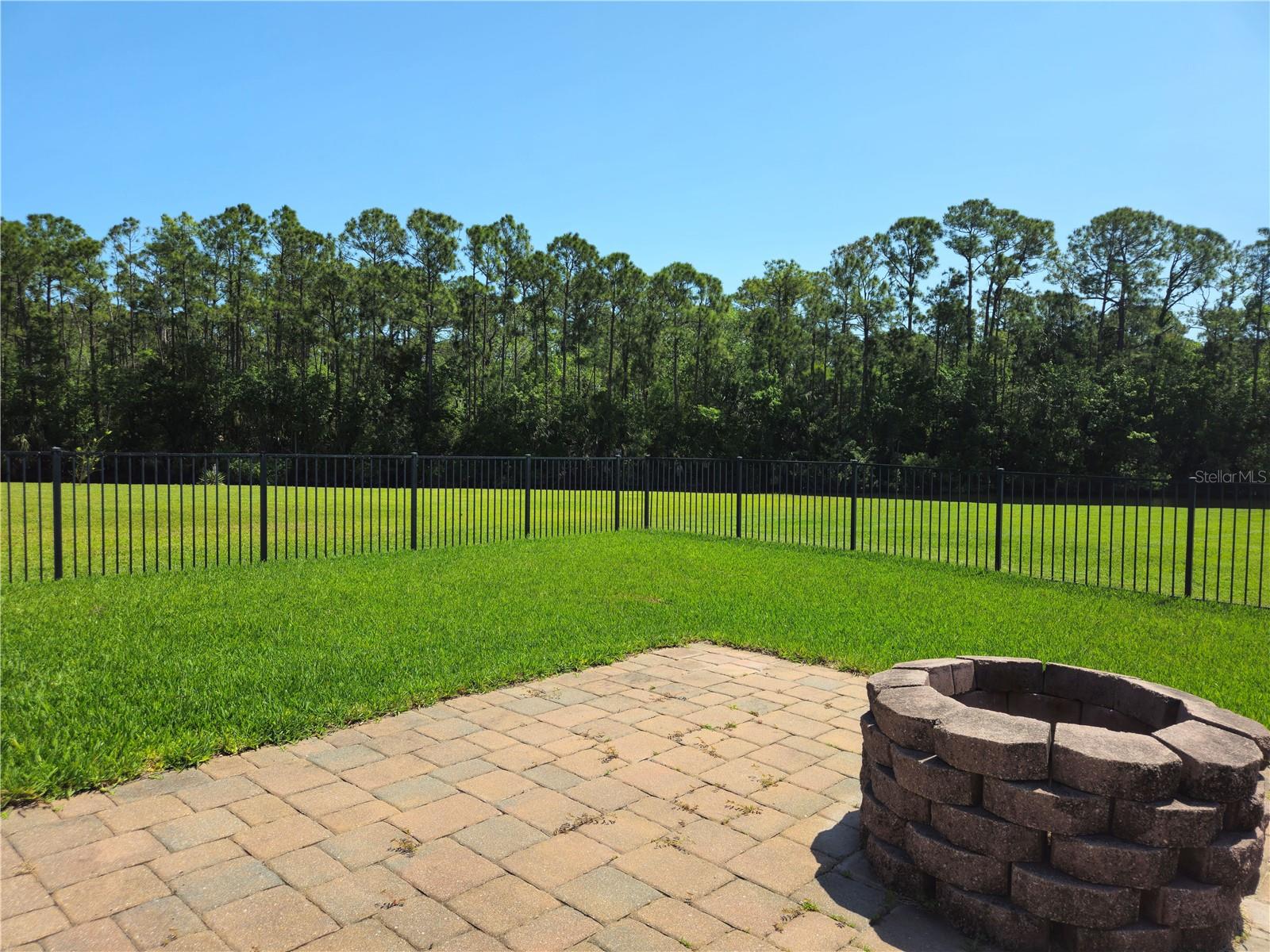 Image 5 of 22 For 6182 Knotty Pine Court